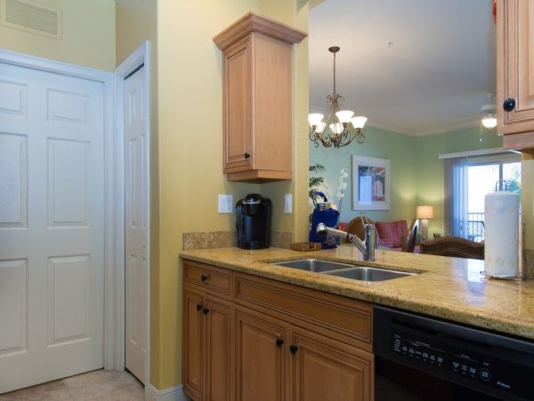 Bradenton Beach Vacation Condo Three Bedrooms Sleeps 8