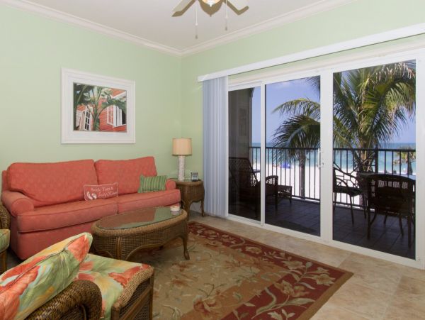 Bradenton Beach Vacation Condo Three Bedrooms Sleeps 8