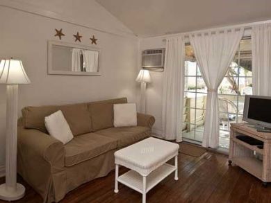 ONE BEDROOM BEACH  CONDO One Level Walk steps to Gulf Water - additional view, photo 3