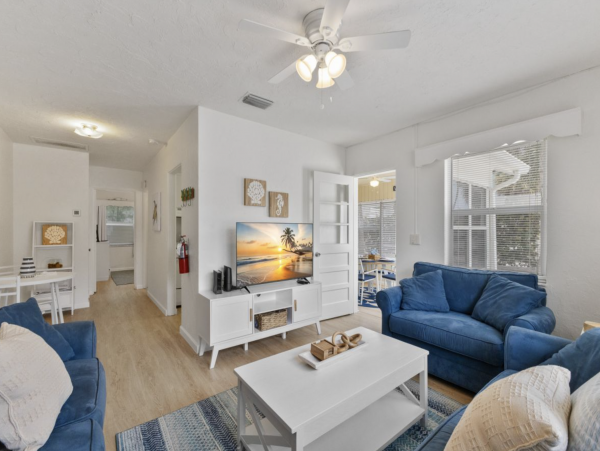 A Cozy Holmes Beach One Bedroom Vacation Accommodation