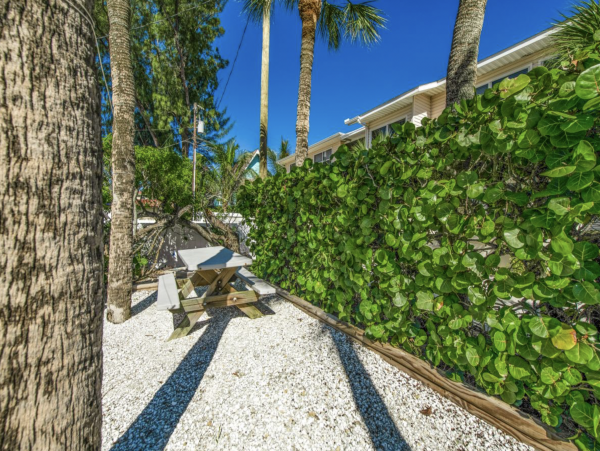 A Cozy Holmes Beach One Bedroom Vacation Accommodation