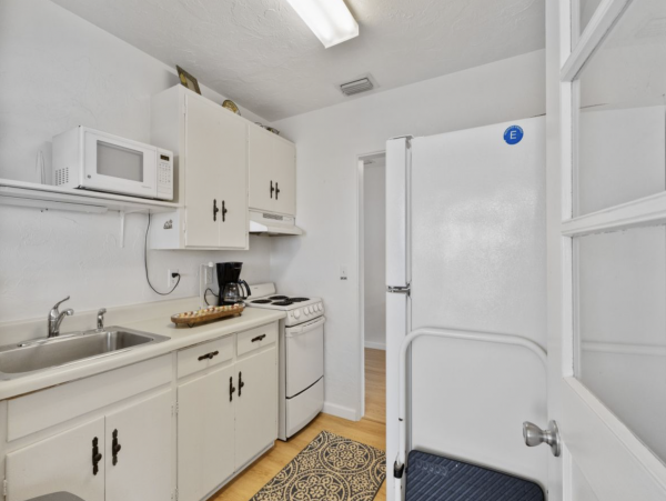 A Cozy Holmes Beach One Bedroom Vacation Accommodation