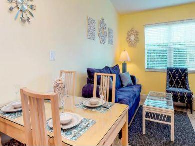 Holmes Beach 3  Bedroom Cottage One Block to Beach