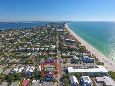 Holmes Beach 3  Bedroom Cottage One Block to Beach