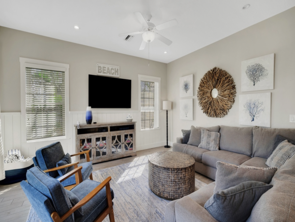 Anna Maria Island Luxury Vacation Rental - 6-Bedroom Beach House with Pool & Spa
