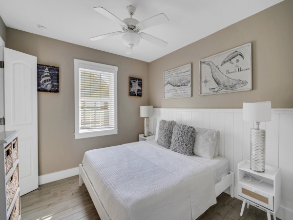 Anna Maria Island Luxury Vacation Rental - 6-Bedroom Beach House with Pool & Spa