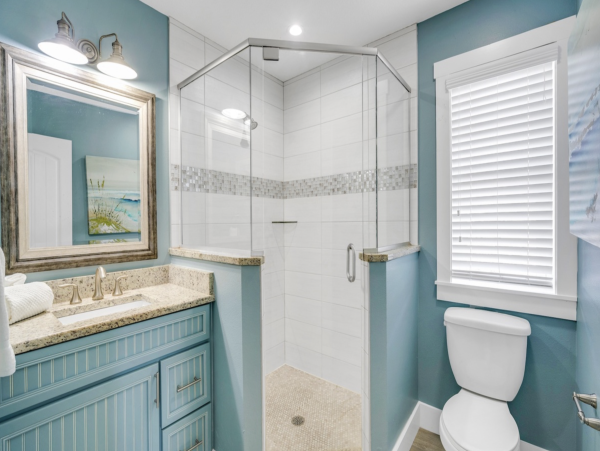 Anna Maria Island Luxury Vacation Rental - 6-Bedroom Beach House with Pool & Spa