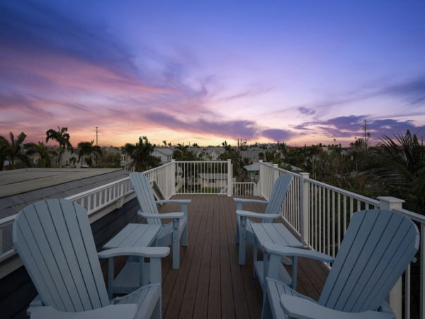 Anna Maria Island Luxury Vacation Rental - 6-Bedroom Beach House with Pool & Spa