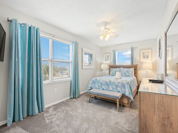 Holmes Beach Charming Three Bedroom Vacation Home- Canal Front