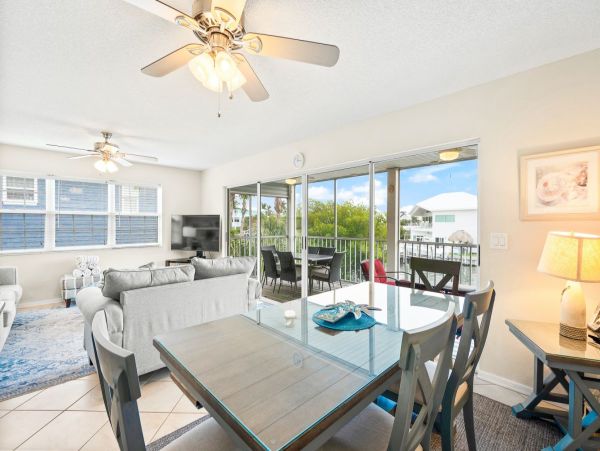 Holmes Beach Charming Three Bedroom Vacation Home- Canal Front