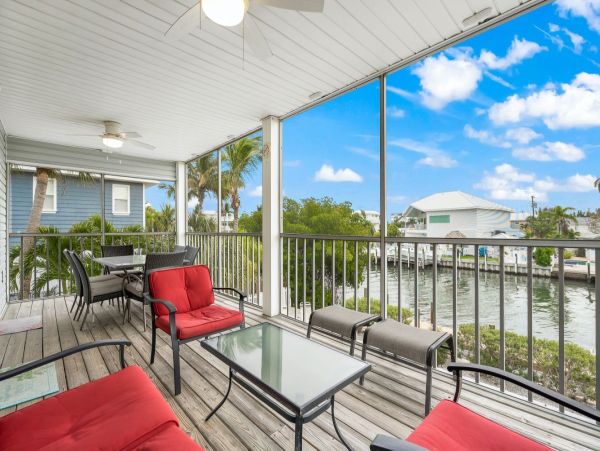 Holmes Beach Charming Three Bedroom Vacation Home- Canal Front