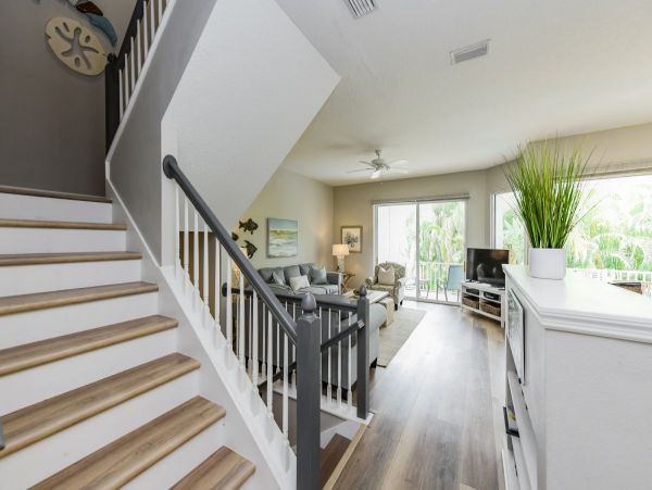 Three Bedroom Vacation Rental Luxury Pool Home Holmes Beach
