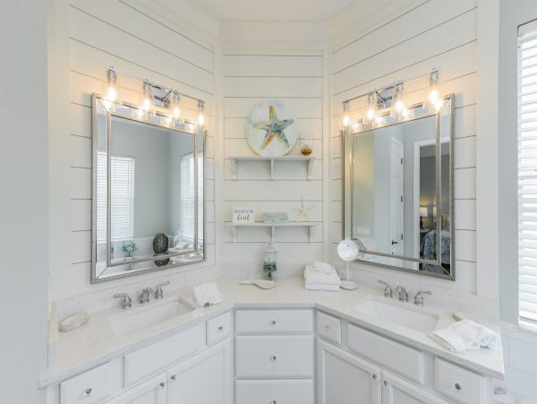 Three Bedroom Vacation Rental Luxury Pool Home Holmes Beach