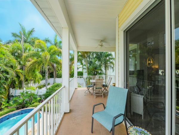 Three Bedroom Vacation Rental Luxury Pool Home Holmes Beach