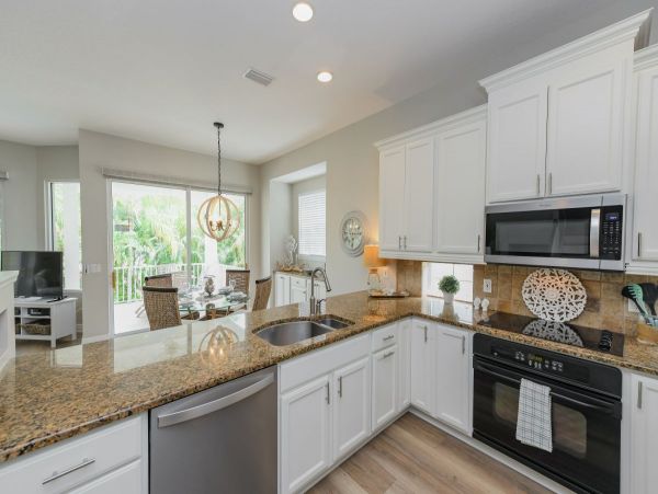 Three Bedroom Vacation Rental Luxury Pool Home Holmes Beach