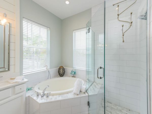 Three Bedroom Vacation Rental Luxury Pool Home Holmes Beach