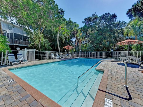 Three Bedroom Vacation Town Home on Holmes Beach Anna Maria
