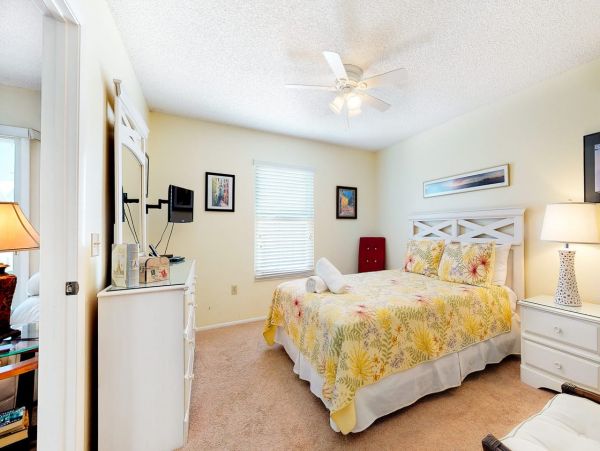 Three Bedroom Vacation Town Home on Holmes Beach Anna Maria