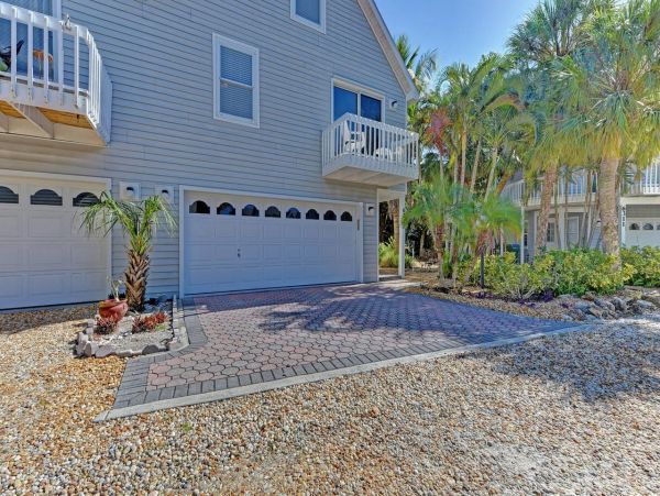 Three Bedroom Vacation Town Home on Holmes Beach Anna Maria