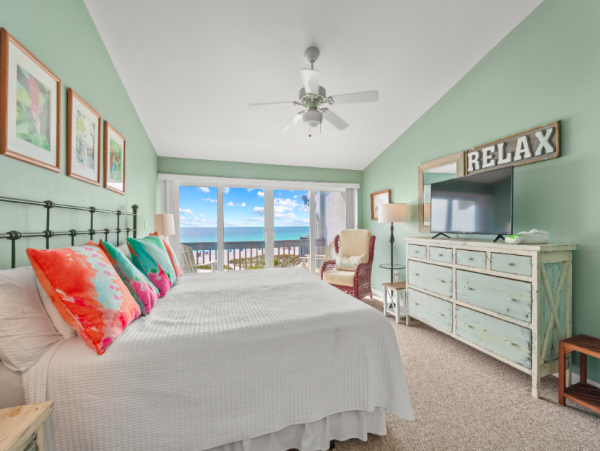 Anna Maria Island Gulf-Front Getaway with Stunning Views and Private Beach Access