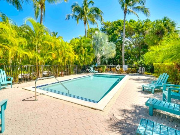 Gulf Front Holmes Beach Two Bedroom Vacation Condo