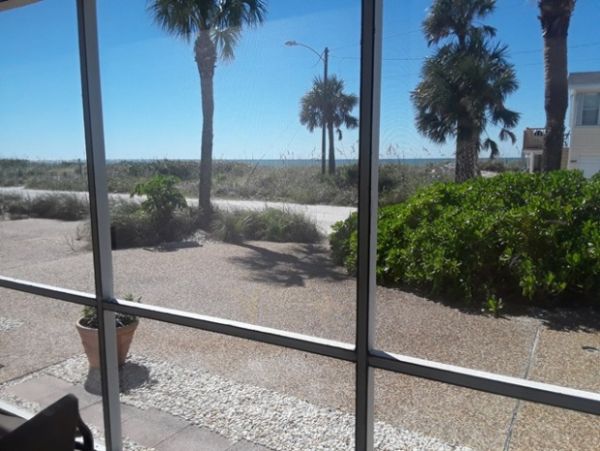 Lovely Condo with 2 Bedrooms in Holmes Beach