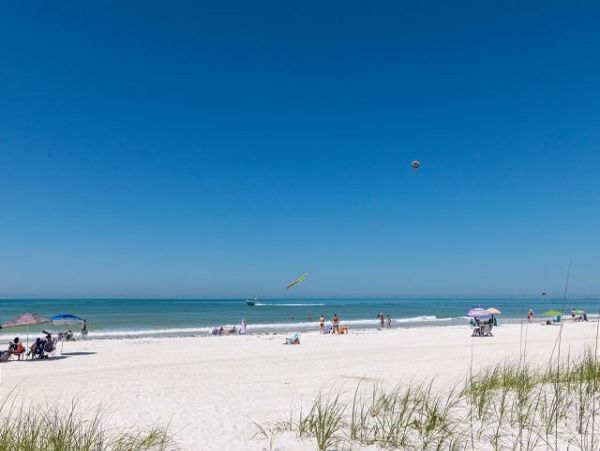 Anna Maria Three Bedroom Luxury Beach Condo on Beach