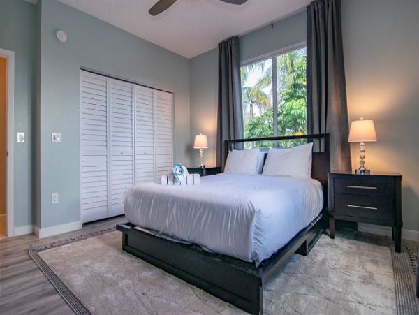 Anna Maria Three Bedroom Luxury Beach Condo on Beach