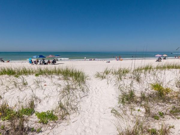 Anna Maria Three Bedroom Luxury Beach Condo on Beach