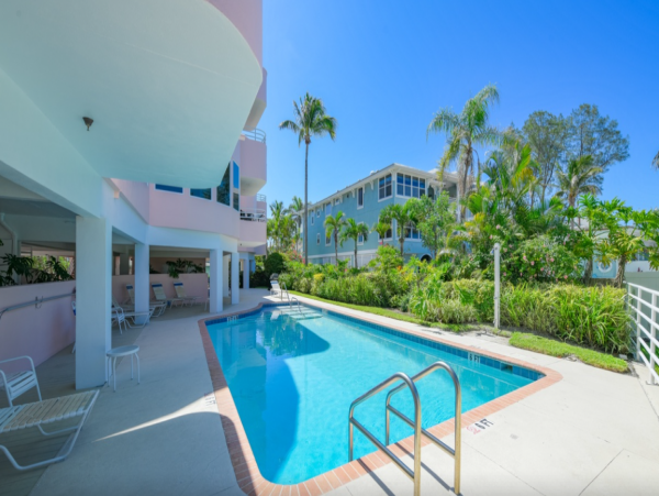 Holmes Beach Beachfront Condo with Gulf Views Vacation Rental