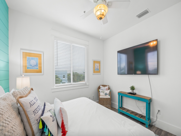 Holmes Beach Beachfront Condo with Gulf Views Vacation Rental