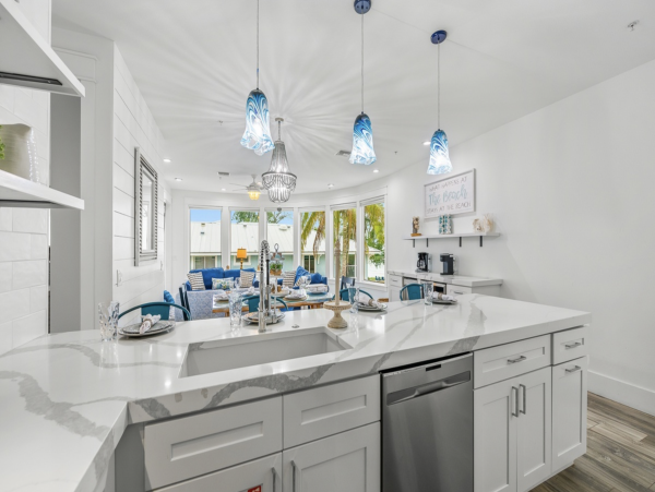 Holmes Beach Beachfront Condo with Gulf Views Vacation Rental