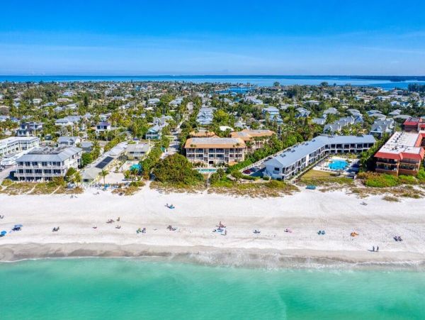 Anna Maria Island Holmes Beach Condo 8128