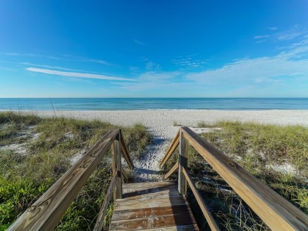 Anna Maria Island Holmes Beach Condo 8128