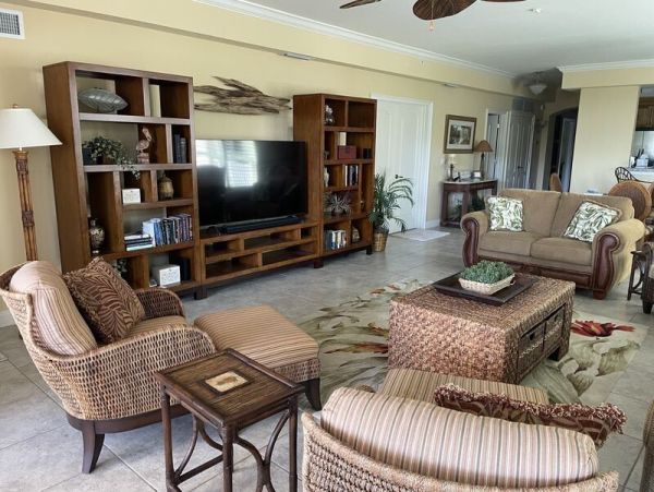 Anna Maria Island Holmes Beach Condo 8128