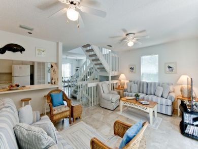 3 Bedroom Holmes Beach Vacation Rental Sleeps 6 Walk to Beaches