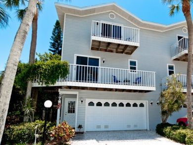 3 Bedroom Holmes Beach Vacation Rental Sleeps 6 Walk to Beaches
