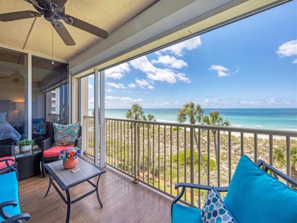 Longboat Key Gulf Front Vacation Rental - Stunning Views & Comfort