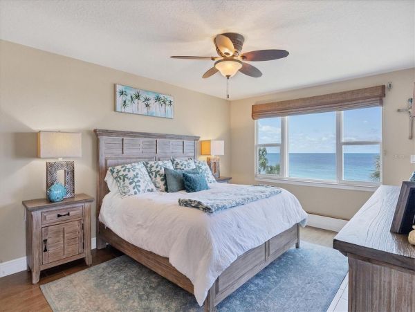 Longboat Key Gulf Front Vacation Rental - Stunning Views & Comfort