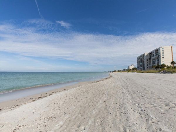 Longboat Key Gulf Front Vacation Rental - Stunning Views & Comfort
