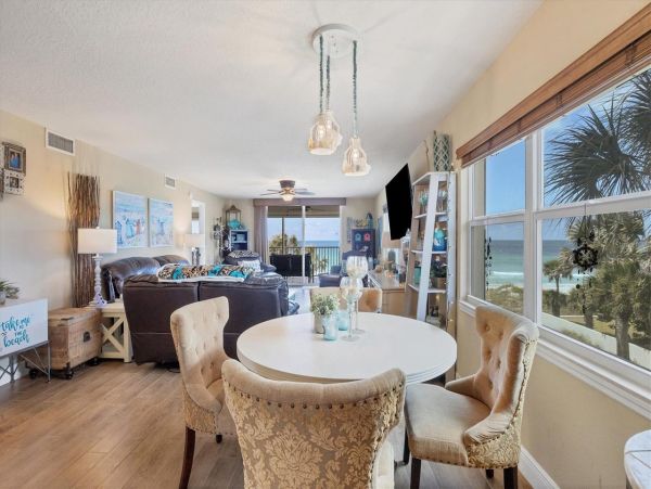 Longboat Key Gulf Front Vacation Rental - Stunning Views & Comfort