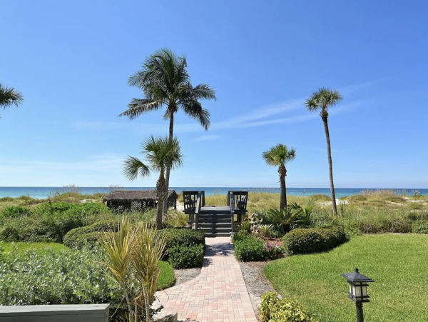 Longboat Key Gulf Front Vacation Rental - Stunning Views & Comfort