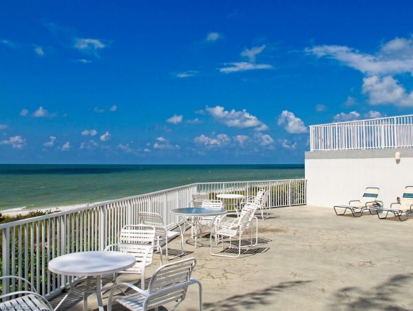 One Bedroom Sanibel Vacation Rental Partial Gulf View