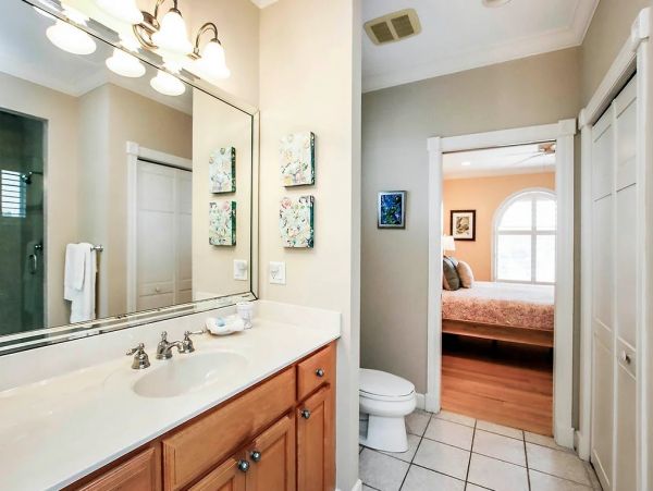 Five Bedroom Luxury Captiva Rental Convenient to the Village