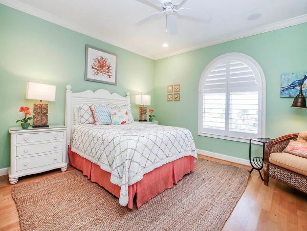 Five Bedroom Luxury Captiva Rental Convenient to the Village