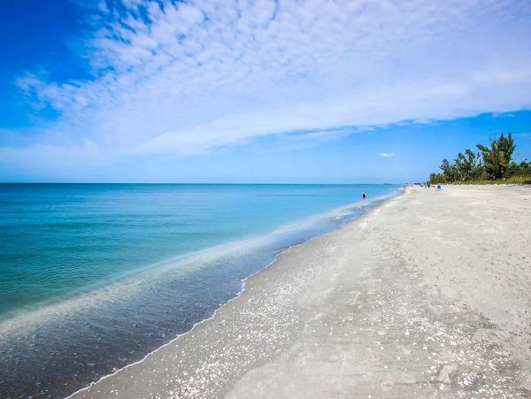 Five Bedroom Luxury Captiva Rental Convenient to the Village