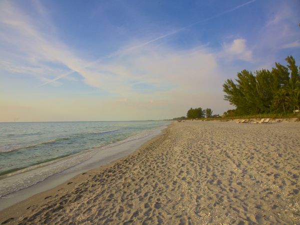 Captiva Vacation Rental Five Bedrooms 140ft to Beach