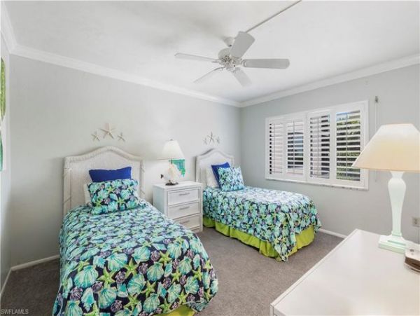 Two week minimum Sanibel Condo