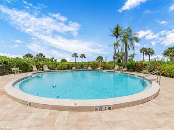 Two week minimum Sanibel Condo