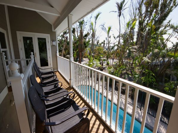 Captiva Island Five Bedroom Vacation Home Close to Beach